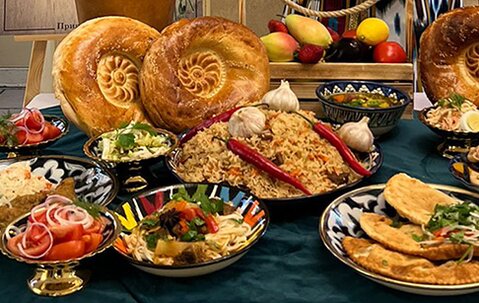 День узбекской кухни