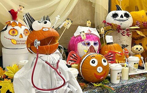 Яркий финал конкурса тыквенных фигур: победители определены!